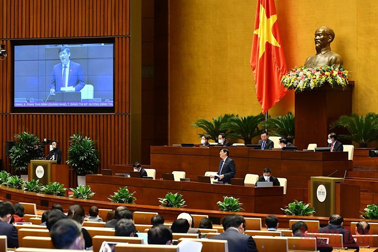 Bộ trưởng Y tế: Mọi vaccine cho trẻ em được cấp phép đều bảo đảm an toàn -0