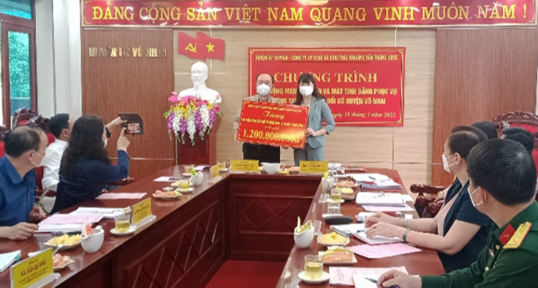 Doanh nghiệp hỗ trợ huyện nghèo Võ Nhai (Thái Nguyên) cơ sở vật chất thúc đẩy quá trình chuyển đổi số. Người dân, doanh nghiệp là trung tâm chuyển đổi số ở Thái Nguyên -0