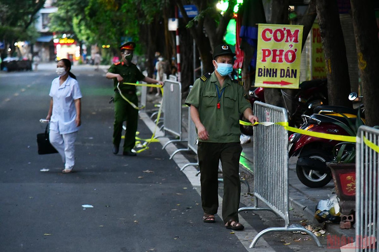 Khẩn trương truy vết, khoanh vùng chung quanh Bệnh viện Việt Đức -0