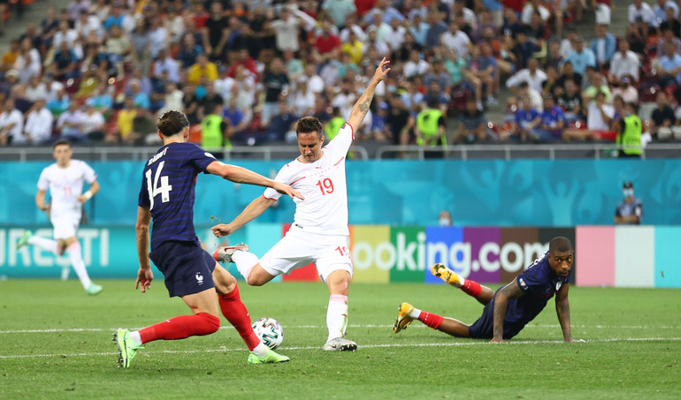 Cận cảnh Pháp gục ngã trên chấm luân lưu, nhường vé vào tứ kết Euro cho Thụy Sĩ -0