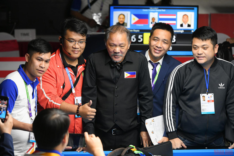  “Phù thuỷ” Effen Reyes “tạo sóng” tại nhà thi đấu Hà Đông -0