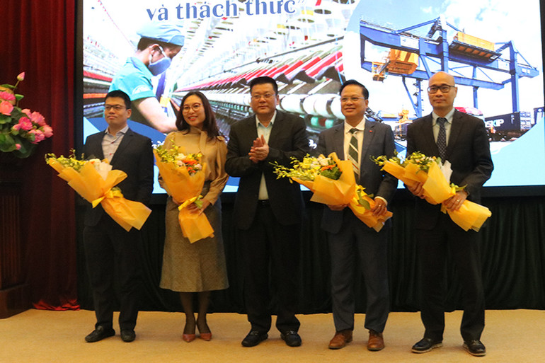 Tọa đàm trực tuyến “RCEP - Nhận diện cơ hội và thách thức” -0