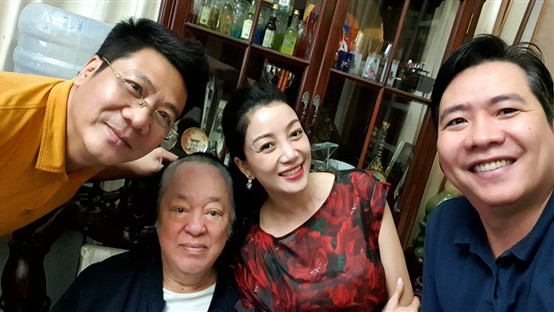 NSND Trung Kiên và các học trò: NSND Quốc hưng, ca sĩ Phạm Thu Hà, ca sĩ Phúc Tiệp. NSND Trung Kiên ra đi: Khoảng trống lớn của nền thanh nhạc Việt Nam -0