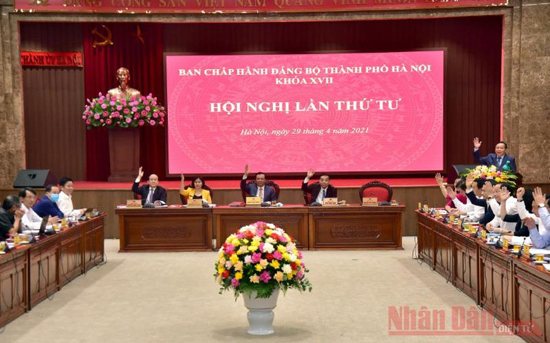 Nêu cao tinh thần gương mẫu của người đứng đầu, sớm đưa Nghị quyết vào cuộc sống -0