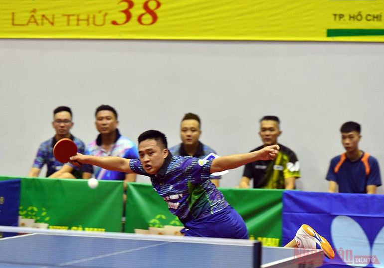 Những khoảnh khắc đẹp tại Giải vô địch bóng bàn Báo Nhân Dân -7