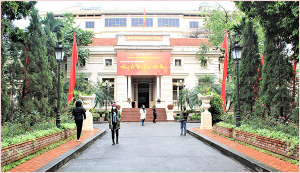 Trưng bày Tư liệu – Báo Xuân Nhâm Dần 2022 “Đảng và Mùa xuân đất nước” -0