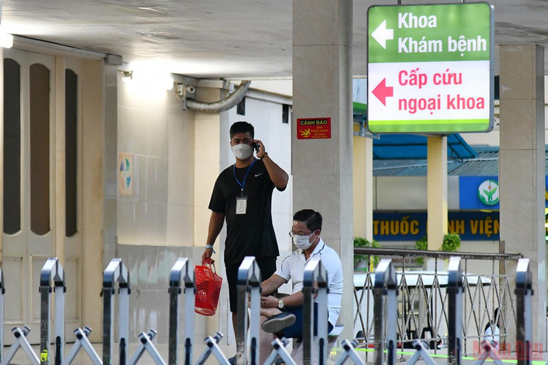 Khẩn trương truy vết, khoanh vùng chung quanh Bệnh viện Việt Đức -0