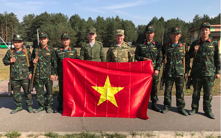 Công binh bảo vệ thành công Huy chương Đồng, Bắn tỉa lọt tốp 4 -0