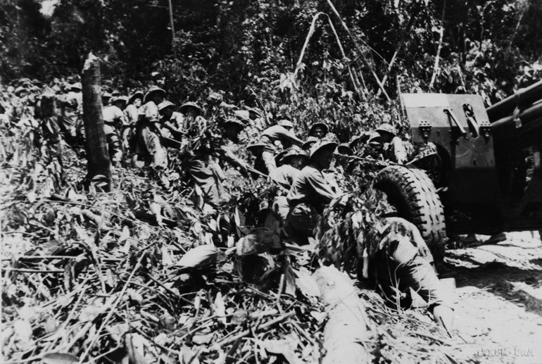 Triển lãm thơ diễn ca lịch sử “Theo dấu chân Đại tướng” nhân kỷ niệm 110 năm ngày sinh Đại tướng Võ Nguyên Giáp -2