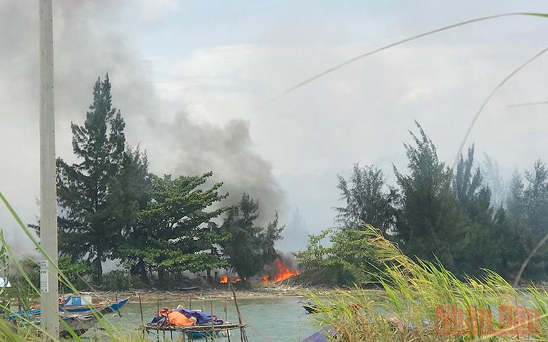 Đà Nẵng khống chế hai vụ cháy giữa trưa nắng gắt -0