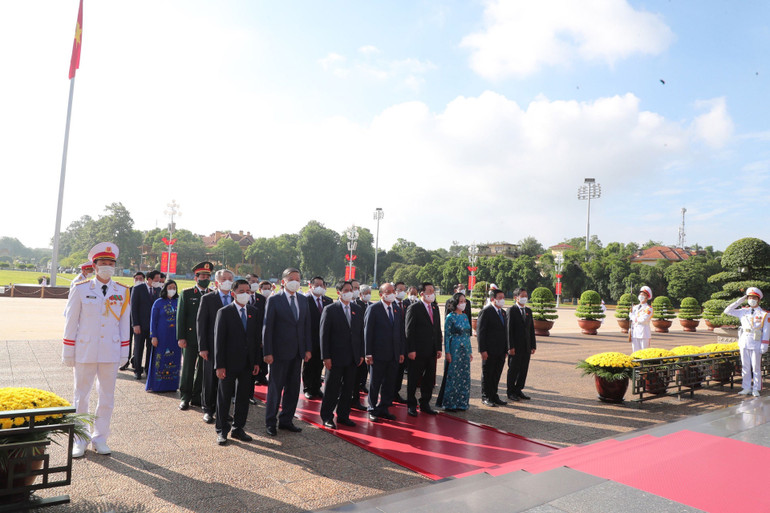 Lãnh đạo Đảng, Nhà nước dâng hương tưởng niệm các Anh hùng liệt sĩ -0