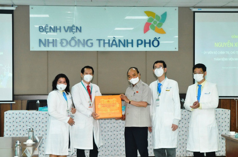 Doanh nhân trẻ cần có niềm tin vào cơ nghiệp của bản thân, cơ đồ của dân tộc và tương lai đất nước -0