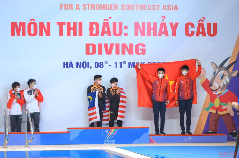 Quang Đạt và Hoàng Tú giành thêm HCĐ cho nhảy cầu Việt Nam -0