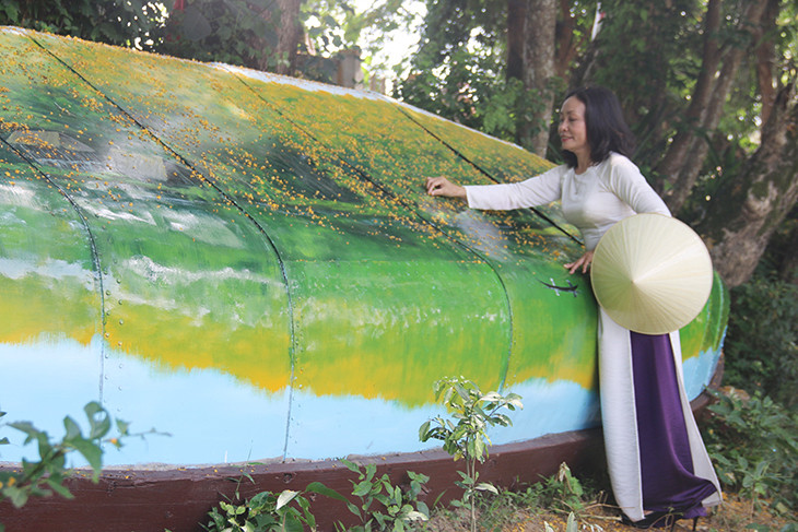 Lễ hội “Tam Kỳ - mùa hoa sưa” thu hút đông đảo người dân và du khách -0