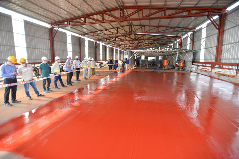 Cận cảnh “đại công trường” sửa chữa, nâng cấp mặt cầu Thăng Long -0