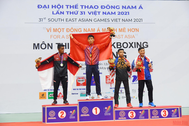 Kick boxing giành thêm năm huy chương vàng giúp Việt Nam dẫn đầu bảng tổng sắp SEA Games 31 -0