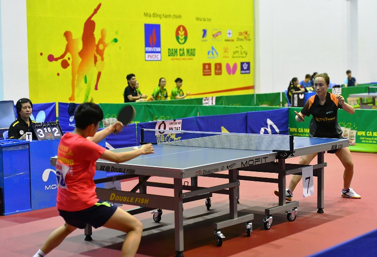 Mãn nhãn với các cặp đấu ở bán kết đồng đội nam, nữ -1