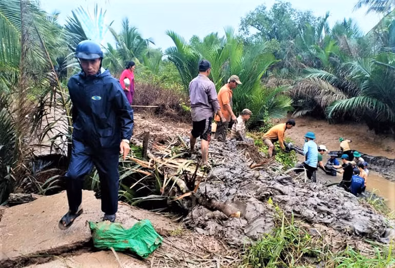 Triều cường de dọa đời sống người dân Cù Lao Dung -0