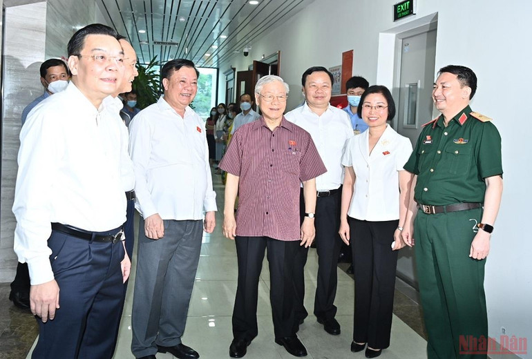 Hình ảnh Tổng Bí thư Nguyễn Phú Trọng tiếp xúc cử tri Thành phố Hà Nội -0