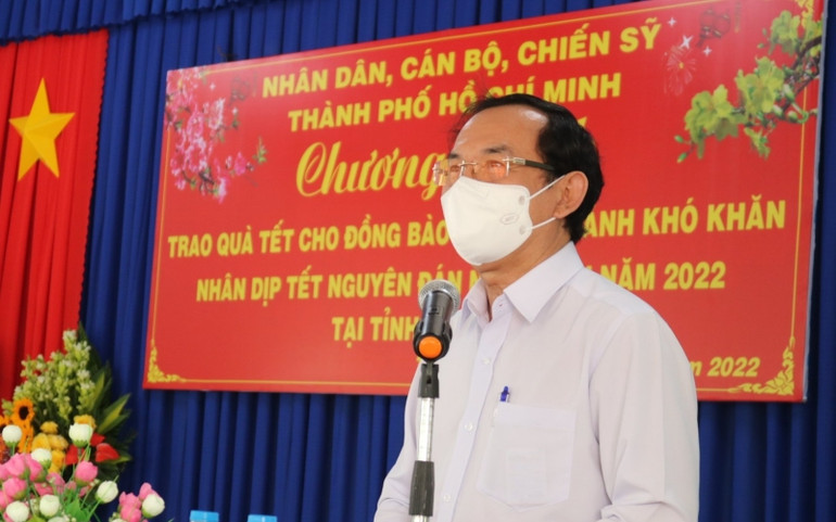 Đoàn công tác Thành ủy TP Hồ Chí Minh tặng quà Tết tại Tây Ninh -0