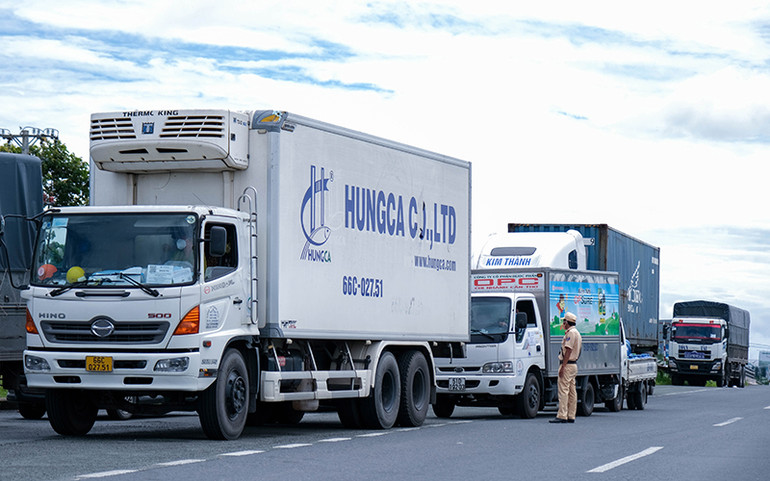 Cần Thơ bãi bỏ quy định bất cập về lưu thông hàng hóa -0