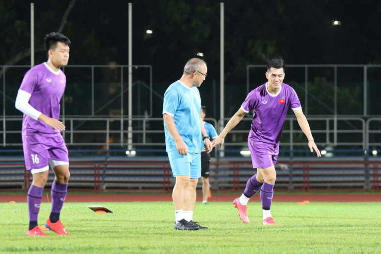 Đội tuyển Việt Nam thoải mái tinh thần trước trận ra quân -0