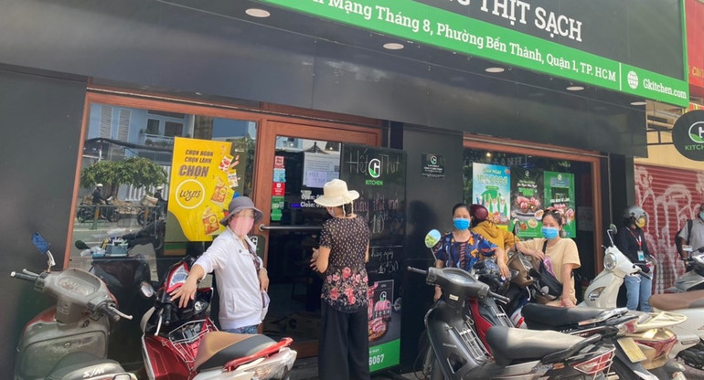 Người dân TP Hồ Chí Minh đổ ra đường như không hề có dịch -0