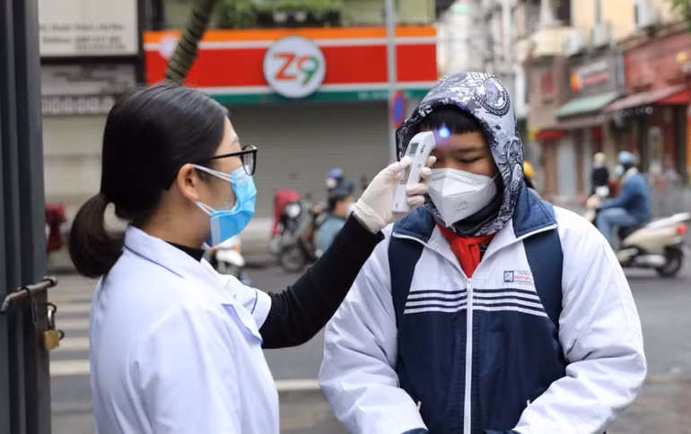 Học sinh Hà Nội háo hức trở lại trường -0