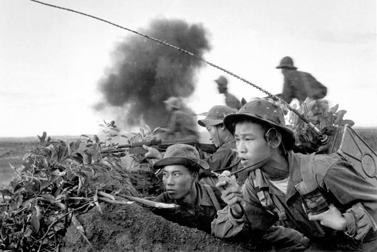 Xung phong. Đất thép Quảng Trị qua hồi ức phóng viên chiến trường (tiếp theo) -0