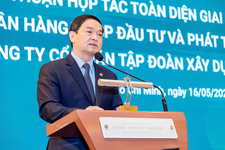 Chủ tịch HĐQT Tập đoàn Xây dựng Hòa Bình Lê Viết Hải phát biểu tại lễ ký kết. Tập đoàn Xây dựng Hòa Bình và BIDV kí kết hợp tác toàn diện giai đoạn 2022-2026 -0