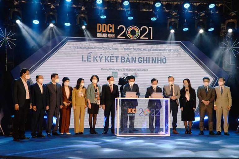 Lễ ký kết bản ghi nhớ giữa Ủy ban nhân dân tỉnh Quảng Ninh và VCCI giai đoạn 2022-2025. Công bố kết quả DDCI Quảng Ninh năm 2021 -0