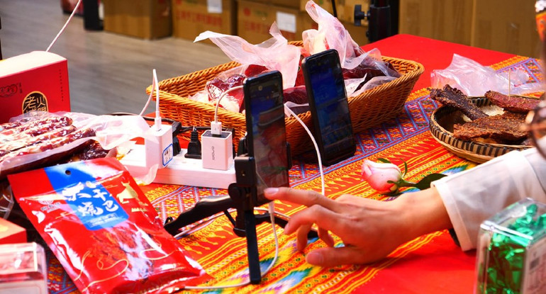 Livestream bán hàng: từ trào lưu đến mũi nhọn kinh tế Trung Quốc -0