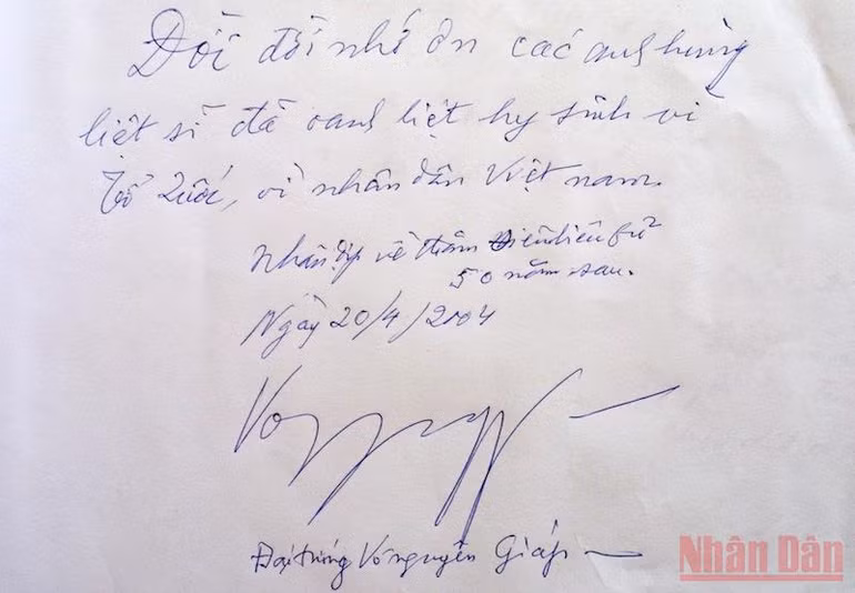 Đại tướng về thăm lại chiến trường xưa -0