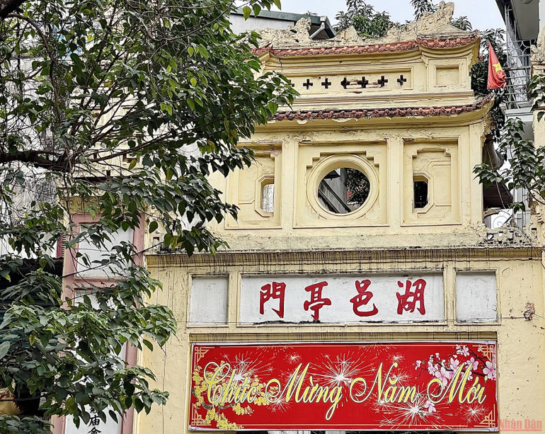 Dù trải qua bao nhiêu tháng năm lịch sử nhưng các cổng làng vẫn luôn tồn tại, nguyên vẹn và giữ gìn các giá trị văn hóa nhân văn. 24conglang_ThuyKHue-1646065262248.jpeg