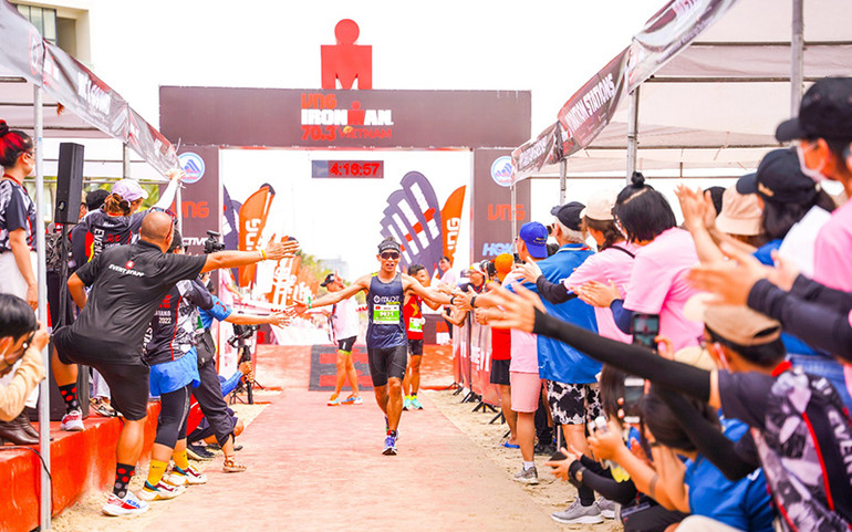 Sự kiện Ba môn phối hợp VNG IRONMAN 70.3 Việt Nam vừa diễn ra vào ngày 8/5 vừa qua Tiếp lửa cho đội tuyển Triathlon Việt Nam dự SEA Games 31 -0