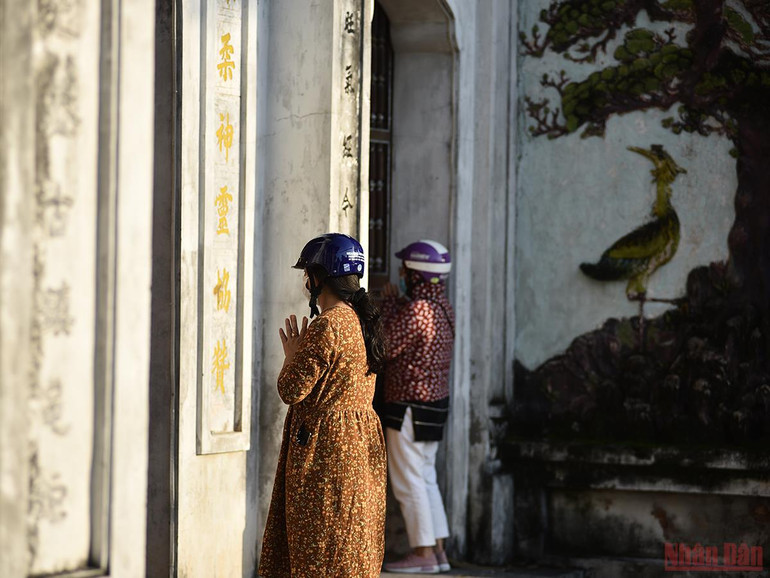 Hà Nội dần trở lại với nhịp sống bình thường mới -0