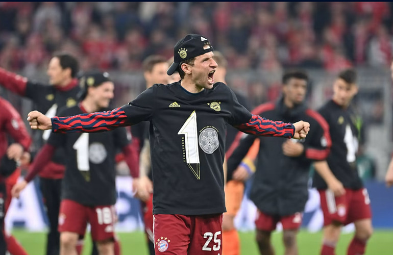 Cận cảnh Bayern Munich làm điều chưa từng có trong lịch sử -0