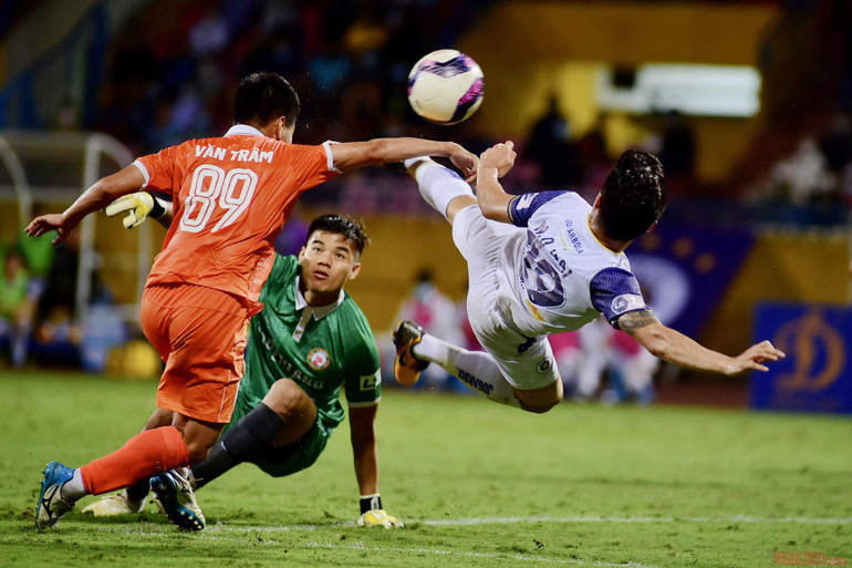 Hà Nội bại trận trước Topenland Bình Định -0