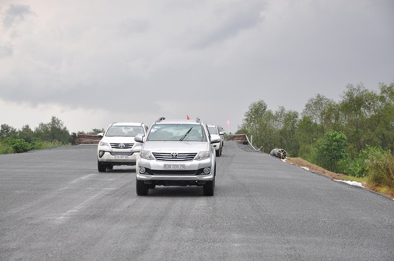 Thông tuyến cao tốc Trung Lương - Mỹ Thuận -0