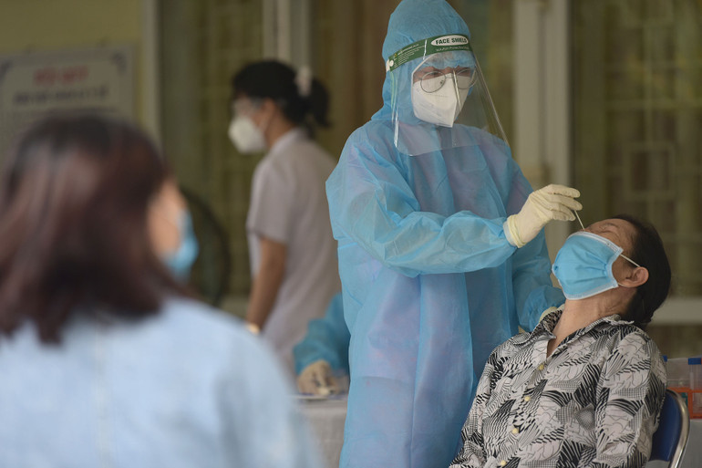 Hà Nội triển khai xét nghiệm Covid-19 diện rộng -0