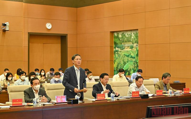 Trưởng Ban Kinh tế Trung ương Trần Tuấn Anh phát biểu tại buổi làm việc. (Ảnh: DUY LINH) Chủ trương mới của Đảng về đất đai phải được cụ thể hoá bằng pháp luật -0