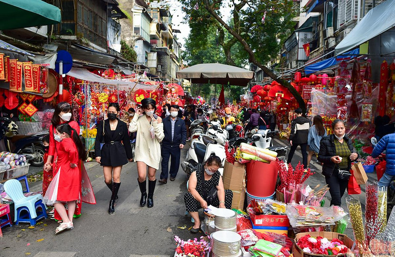 Hà Nội “thay áo mới” rực rỡ đón Xuân Nhâm Dần 2022 -0