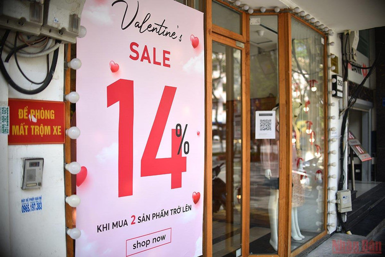 Thị trường quà tặng Valentine 2022: Đa dạng sản phẩm, mua sắm online lên ngôi -0