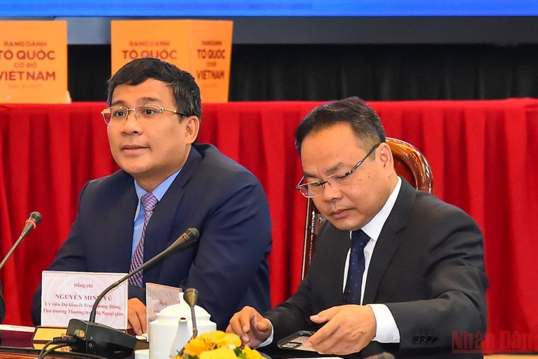 Hình ảnh: Họp báo phát động Giải thưởng toàn quốc về thông tin đối ngoại lần thứ VIII và ra mắt cuốn sách “Rạng danh Tổ quốc, Cơ đồ Việt Nam - Dấu ấn 2021” -0