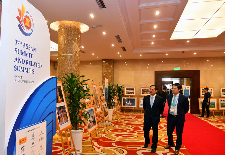 Khai mạc trọng thể Hội nghị cấp cao ASEAN lần thứ 37 -0