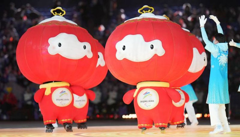 Linh vật của Paralympic mùa đông Bắc Kinh lễ bế mạc. (Ảnh: Tân Hoa Xã) Bế mạc Paralympic mùa đông Bắc Kinh 2022 -0