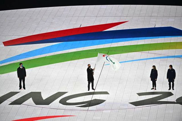 Lễ trao cờ Paralympic cho thành phố chủ nhà năm 2026. (Ảnh: Nhân Dân Nhật báo) Bế mạc Paralympic mùa đông Bắc Kinh 2022 -0