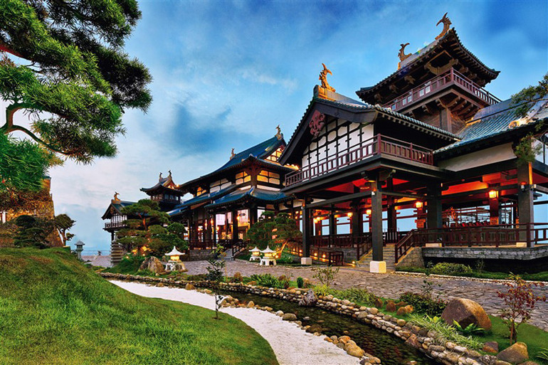 Một góc Sun World Halong Complex Sun World Halong Complex đón khách trở lại trải nghiệm Cáp treo Nữ Hoàng -0
