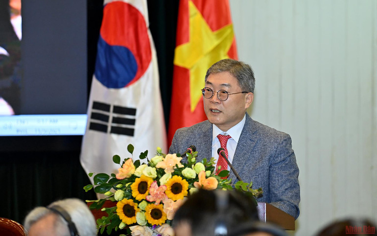 Quản trị khủng hoảng thông tin trong bối cảnh đại dịch Covid-19 -0