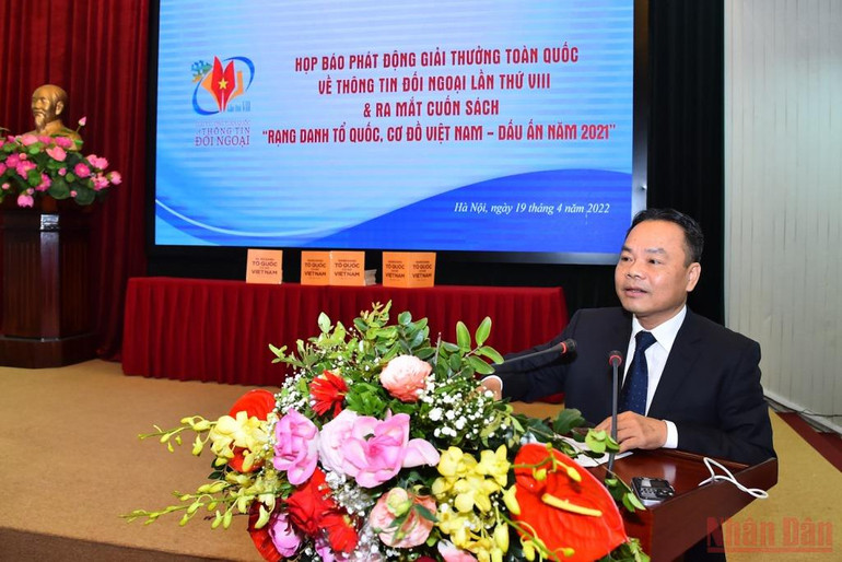 Hình ảnh: Họp báo phát động Giải thưởng toàn quốc về thông tin đối ngoại lần thứ VIII và ra mắt cuốn sách “Rạng danh Tổ quốc, Cơ đồ Việt Nam - Dấu ấn 2021” -0